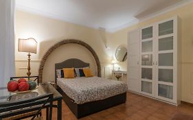 Piazza Navona & Pantheon Central Apartment